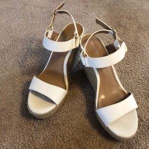 Women’s wedge sandals